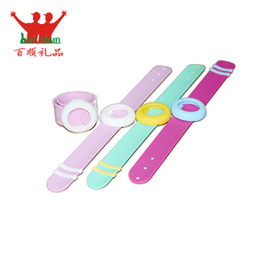 粉色系硅胶手表带